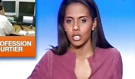 Rung trồng trong một clip sec nhat kem, tóc vàng