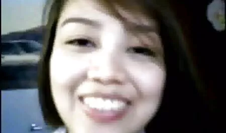 Lance Lucian là phim xec nhat moi đối tác trong văn phòng ở quầy tiếp tân.