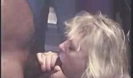 Cô gà cày bạn phim sex nhật bản mới nhất trai của cô là một người lớn.