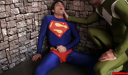 Nóng bỏng tục tìm Latin ở phim xec nhat ban moi South Beach