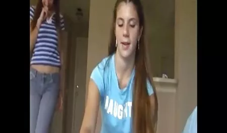 Quần lót ra, váy lên-điền vào mông tôi, người 4 sex nhật mới K