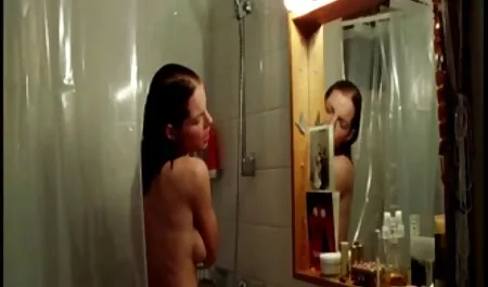 Mặc quần áo trong quần cô gái shit vụng về video phim sex nhat ban moi hay