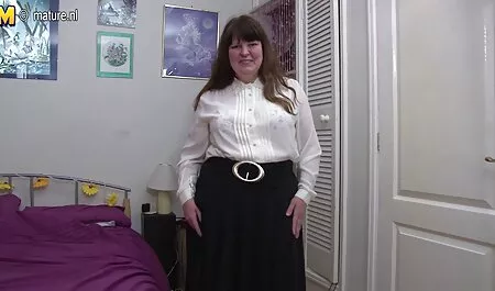 Bạn nhìn thấy sec nhat ban moi nhat một cô gái châu Á, đang ngủ