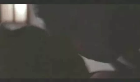 Cô gái phương tây tinh phim sex nhat ban moi ngón tay