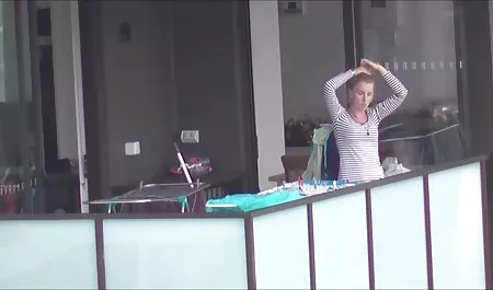 Virtualpee đi tiểu trong một cô phimxes nhat ban gái nóng gái ở trong thực tế ảo